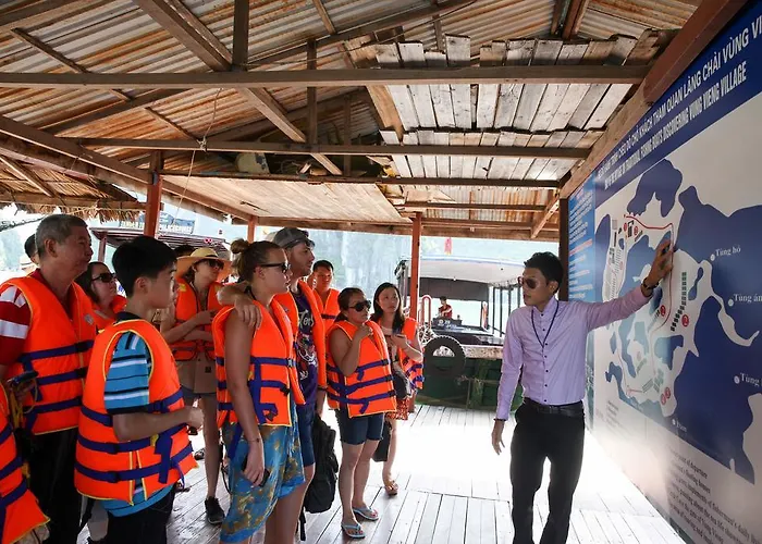 Royal Boutique Cruises  Ha Long