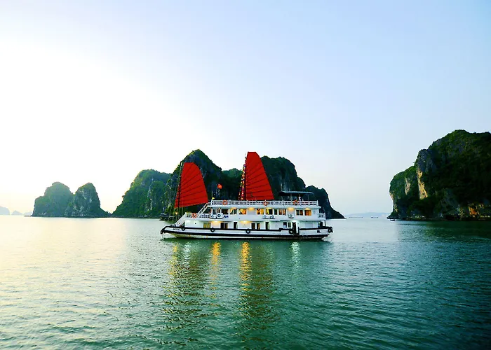 Royal Boutique Cruises  Ha Long