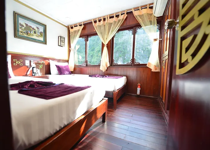 Royal Boutique Cruises Ha Long